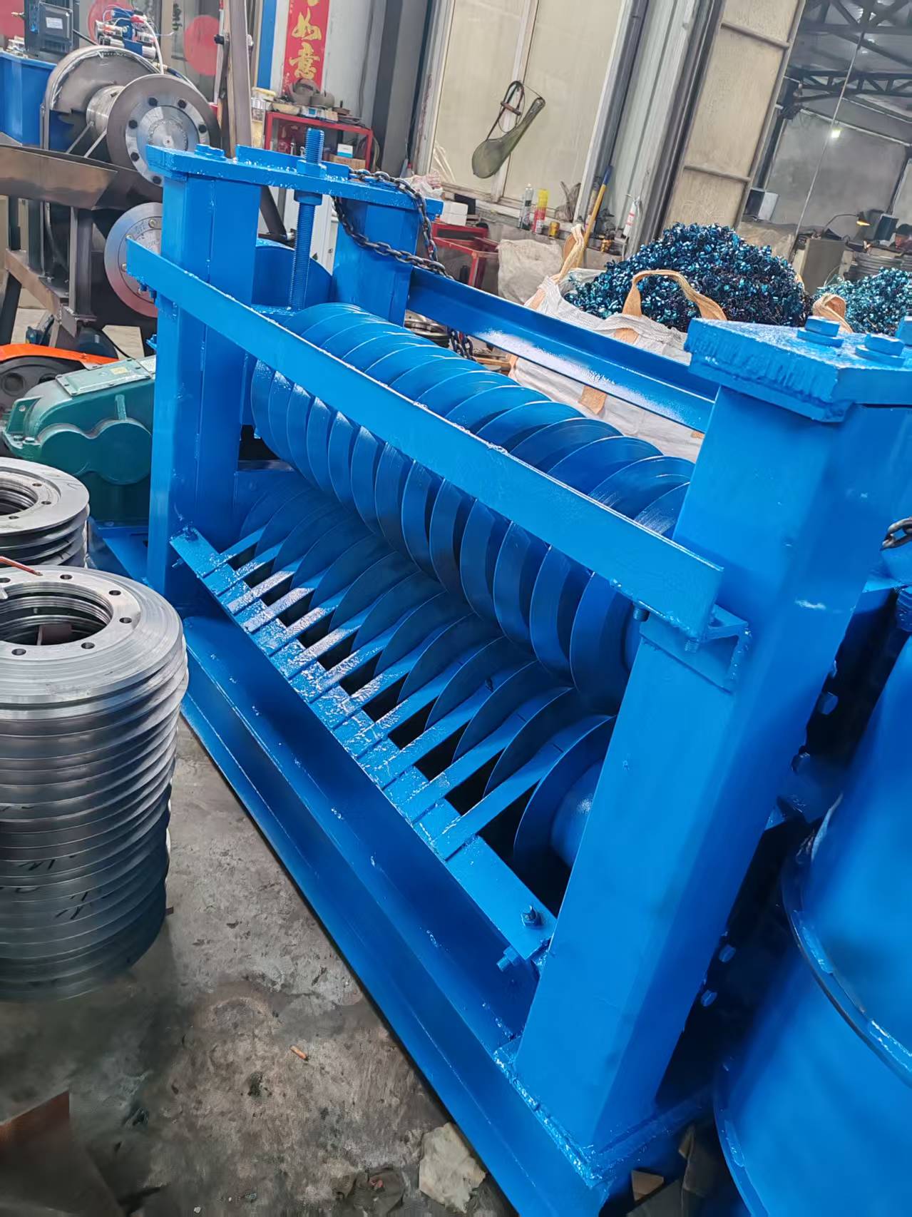 Xinzhe Metal lancia una macchina per il taglio dei metalli ad alta precisione per clienti industriali globali